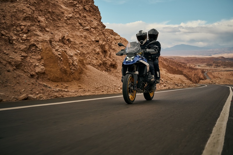 P90608209_highRes_bmw-motorrad-model-r